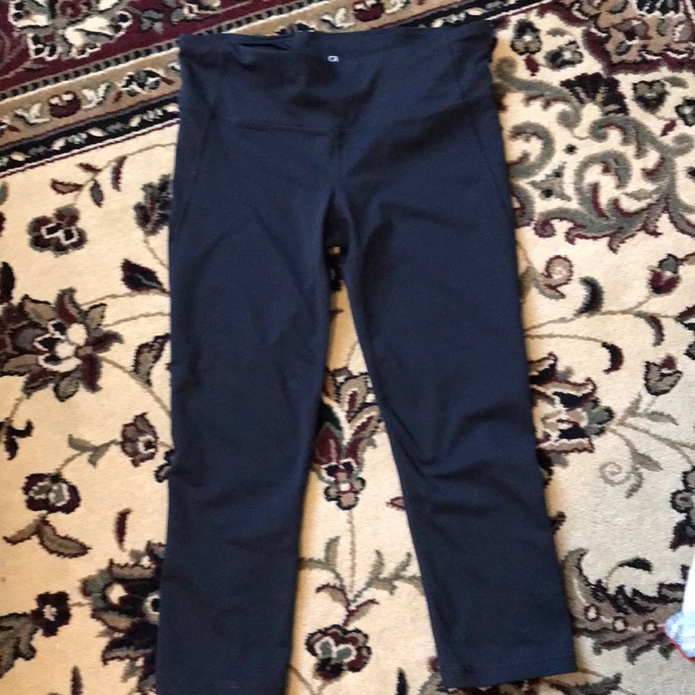 Gap Fit Capri
